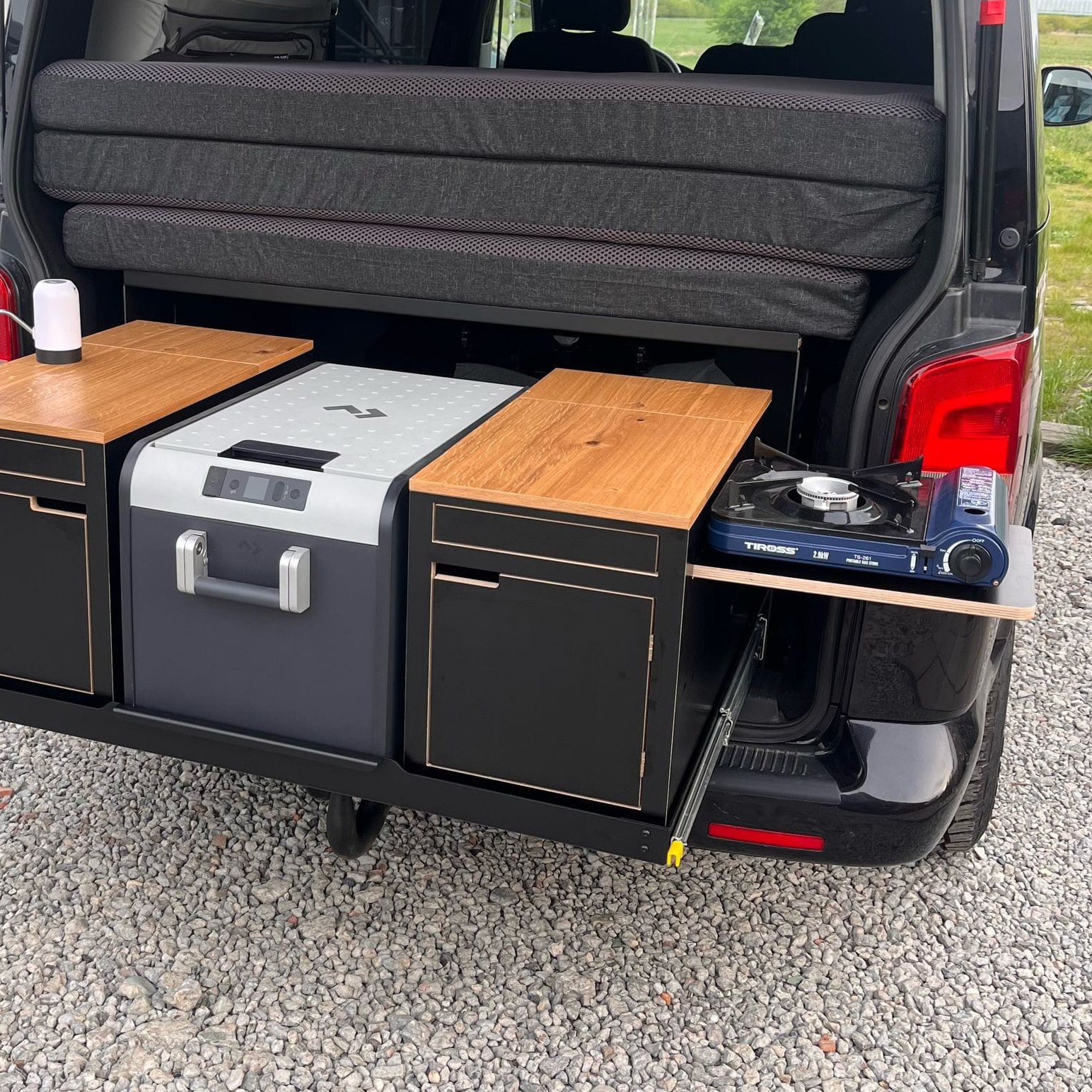  Przenośna kuchnia na kemping 